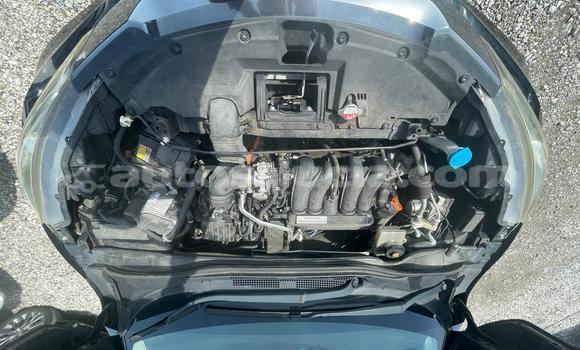 Buy Used Honda Vezel Black Car in Castries in Castries Buy Used Honda Vezel Black Car in Castries in Castries
