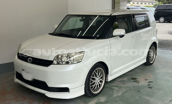 Buy Used Toyota Corolla Rumion White Car in Castries in Castries