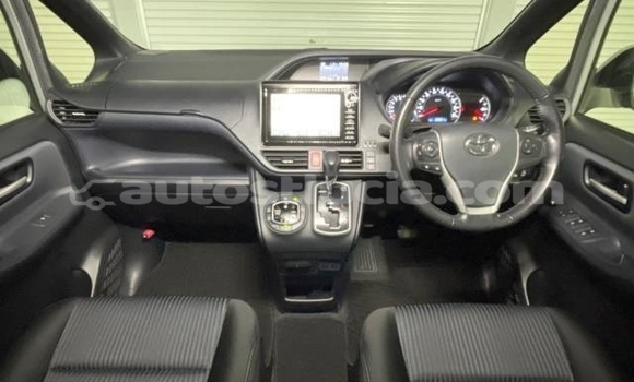 Buy Used Toyota Voxy Silver Car in Castries in Castries Buy Used Toyota Voxy Silver Car in Castries in Castries