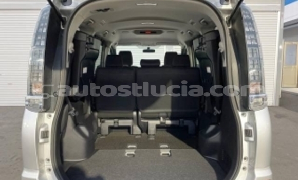 Buy Used Toyota Voxy Silver Car in Castries in Castries Buy Used Toyota Voxy Silver Car in Castries in Castries
