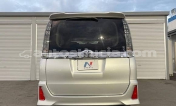 Buy Used Toyota Voxy Silver Car in Castries in Castries Buy Used Toyota Voxy Silver Car in Castries in Castries