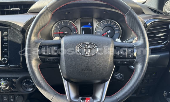 Buy Used Toyota Hiluxe Revo White Car in Castries in Castries Buy Used Toyota Hiluxe Revo White Car in Castries in Castries
