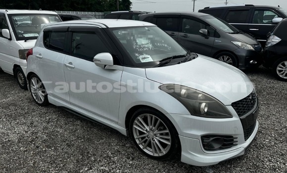 Buy Used Suzuki Swift White Car in Castries in Castries