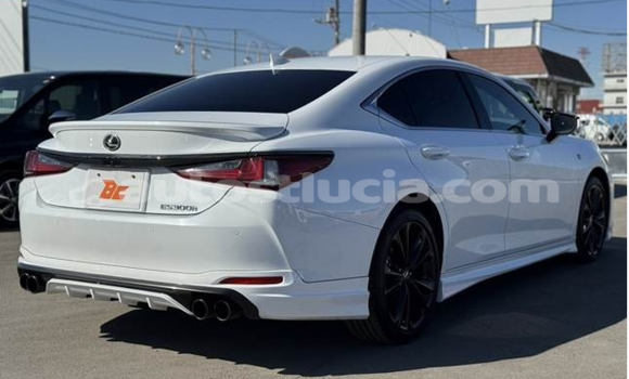 Buy Used Lexus ES 300 White Car in Castries in Castries Buy Used Lexus ES 300 White Car in Castries in Castries