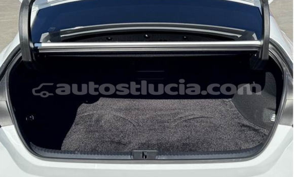 Buy Used Lexus ES 300 White Car in Castries in Castries Buy Used Lexus ES 300 White Car in Castries in Castries