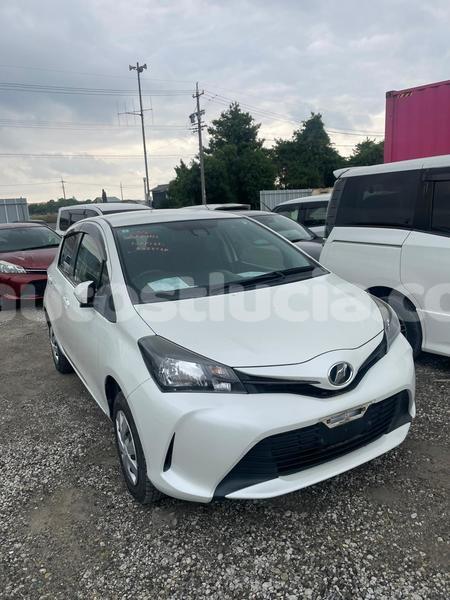 Big with watermark toyota vitz canaries canaries 4632