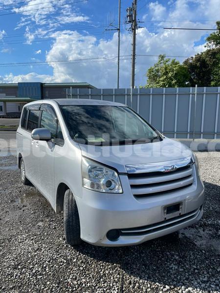 Big with watermark toyota noah castries castries 4634