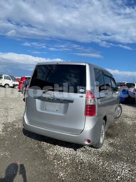 Big with watermark toyota noah castries castries 4634