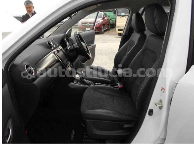 Big with watermark suzuki escudo laborie laborie 4636