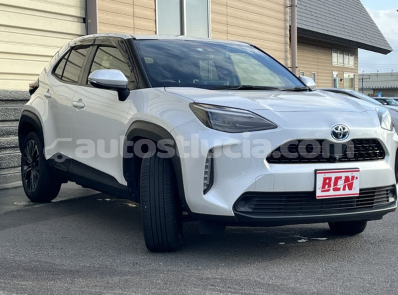 Big with watermark toyota yaris castries choc 4637