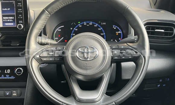 Acheter Occasion Voiture Toyota Yaris Blanc à Choc, Castries Acheter Occasion Voiture Toyota Yaris Blanc à Choc, Castries