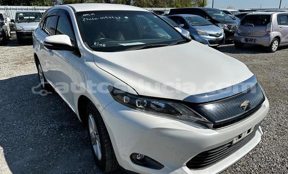 Buy Used Toyota Harrier White Car in Soufriere in Soufriere