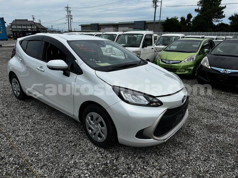 Big with watermark toyota aqua laborie laborie 4640