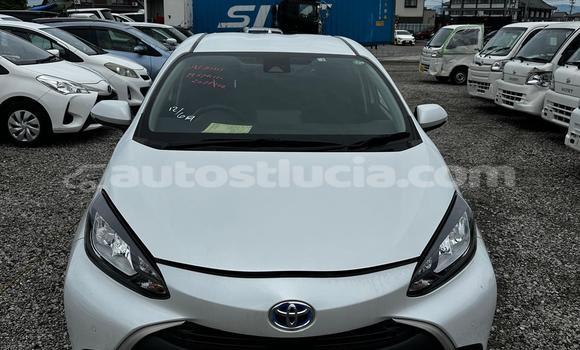 Acheter Occasion Voiture Toyota Aqua Blanc à Laborie, Laborie Acheter Occasion Voiture Toyota Aqua Blanc à Laborie, Laborie