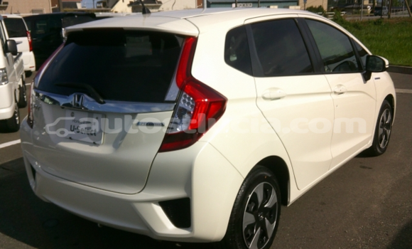 Acheter Occasion Voiture Honda FIT Blanc à Choiseul, Choiseul Acheter Occasion Voiture Honda FIT Blanc à Choiseul, Choiseul