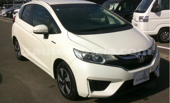 Acheter Occasion Voiture Honda FIT Blanc à Choiseul, Choiseul Acheter Occasion Voiture Honda FIT Blanc à Choiseul, Choiseul