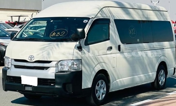 Buy Used Toyota Hiace White Car in Canaries in Canaries