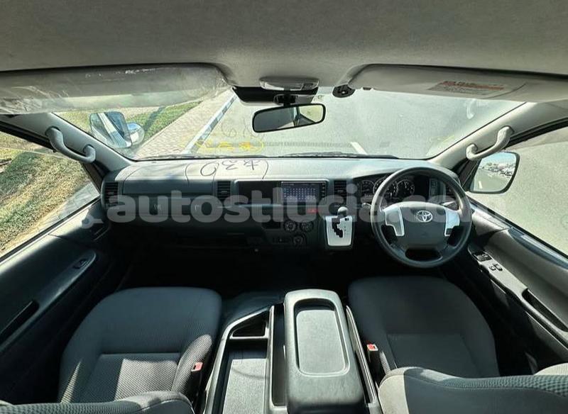 Big with watermark toyota hiace canaries canaries 4647