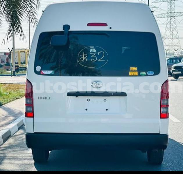Big with watermark toyota hiace canaries canaries 4647