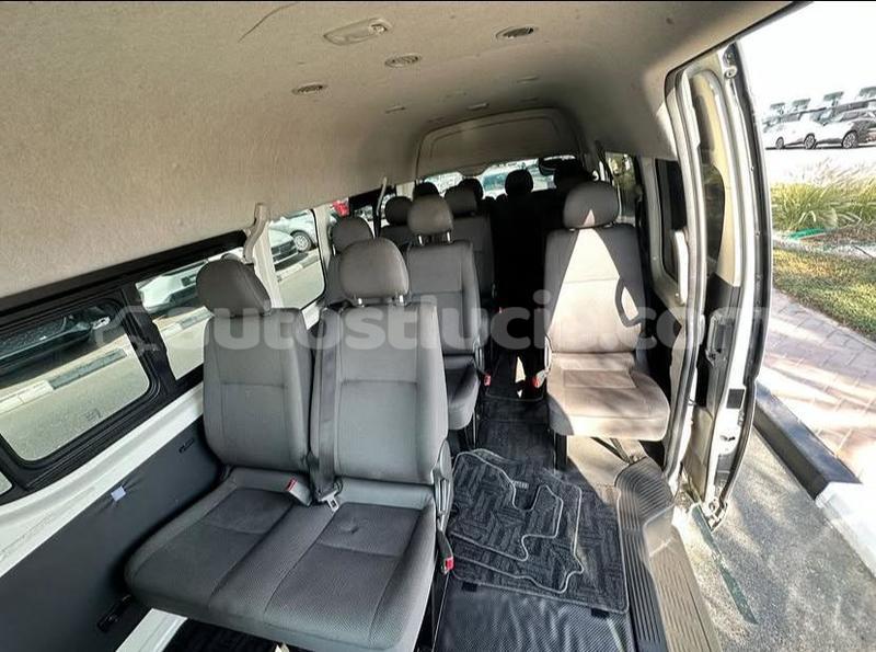 Big with watermark toyota hiace canaries canaries 4647