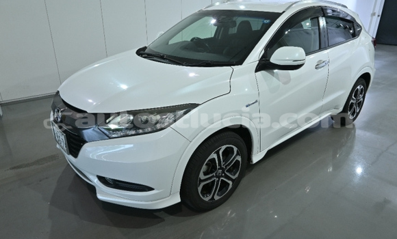 Buy Used Honda Vezel White Car in Soufriere in Soufriere Buy Used Honda Vezel White Car in Soufriere in Soufriere