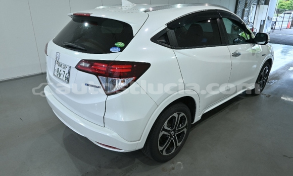 Buy Used Honda Vezel White Car in Soufriere in Soufriere Buy Used Honda Vezel White Car in Soufriere in Soufriere