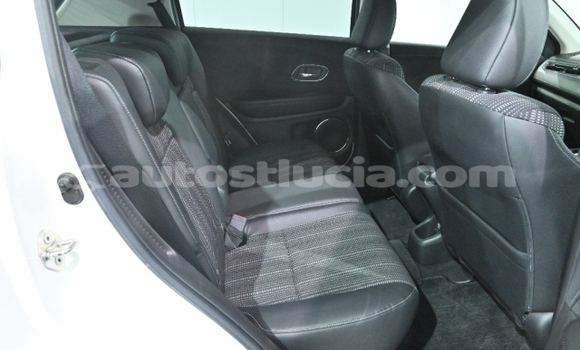 Buy Used Honda Vezel White Car in Soufriere in Soufriere Buy Used Honda Vezel White Car in Soufriere in Soufriere