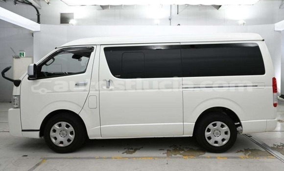 Buy Used Toyota Hiace White Car in Castries in Castries Buy Used Toyota Hiace White Car in Castries in Castries