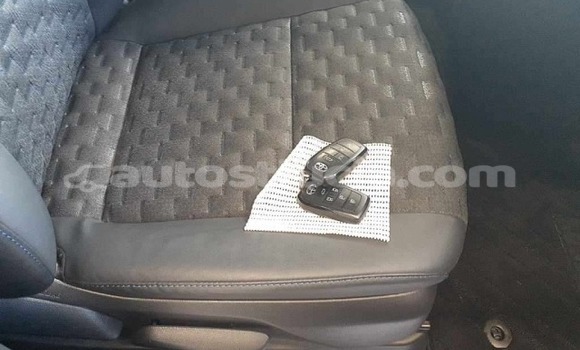 Buy Used Toyota Voxy White Car in Castries in Castries Buy Used Toyota Voxy White Car in Castries in Castries