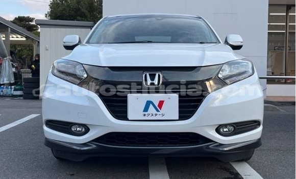 Buy Used Honda Vezel White Car in Castries in Castries Buy Used Honda Vezel White Car in Castries in Castries