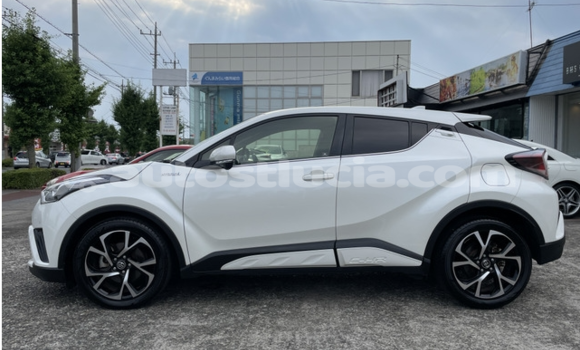 Acheter Occasion Voiture Toyota C-HR Blanc à Castries, Castries Acheter Occasion Voiture Toyota C-HR Blanc à Castries, Castries