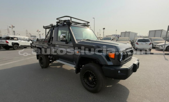 Buy Used Toyota Dyna Other Truck in Castries in Castries