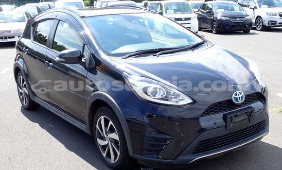 Buy Used Toyota Aqua Black Car in Castries in Castries