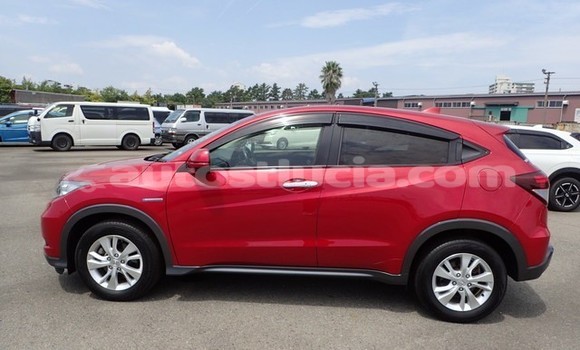 Buy Used Honda Vezel Red Car in Castries in Castries Buy Used Honda Vezel Red Car in Castries in Castries