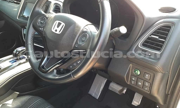 Buy Used Honda Vezel White Car in Castries in Castries Buy Used Honda Vezel White Car in Castries in Castries