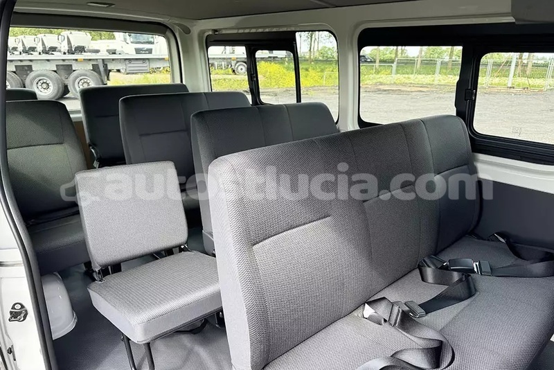 Big with watermark toyota hiace anse la raye import dubai 4684