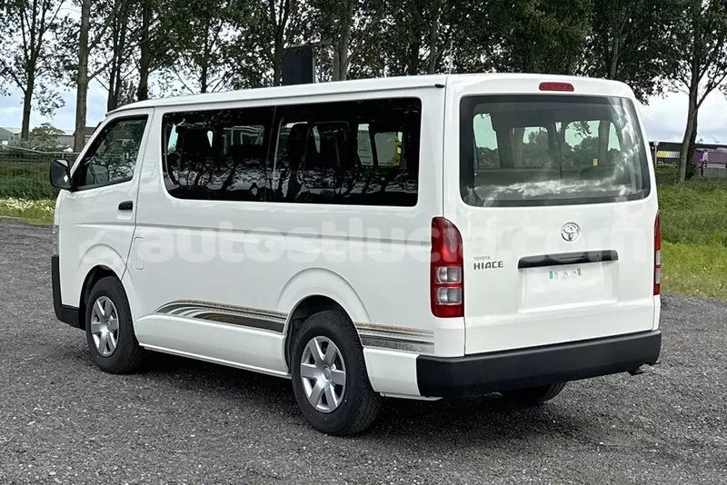 Big with watermark toyota hiace anse la raye import dubai 4684