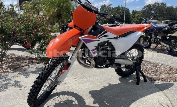 Buy New KTM SX Beige Bike in Import - Dubai in Anse-la-Raye Buy New KTM SX Beige Bike in Import - Dubai in Anse-la-Raye