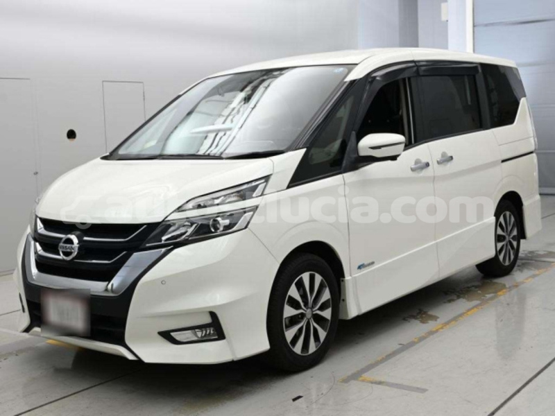 Big with watermark nissan serena laborie laborie 4695