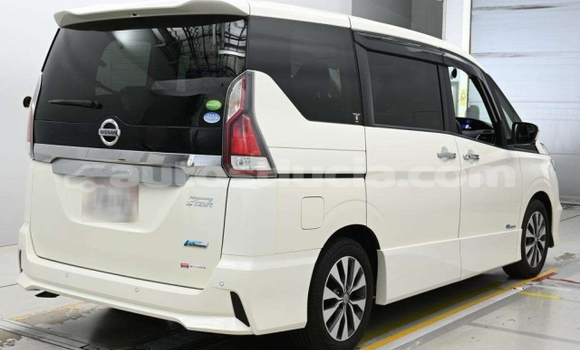 Buy Used Nissan Serena White Car in Laborie in Laborie Buy Used Nissan Serena White Car in Laborie in Laborie