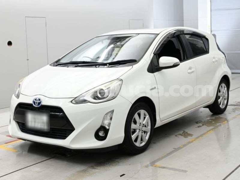 Big with watermark toyota aqua castries castries 4697