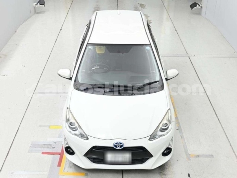 Big with watermark toyota aqua castries castries 4697