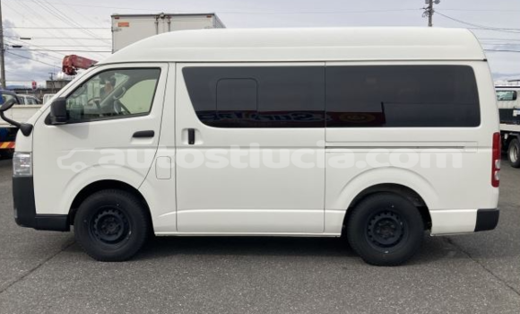 Buy Used Toyota Hiace White Car in Micoud in Micoud Buy Used Toyota Hiace White Car in Micoud in Micoud
