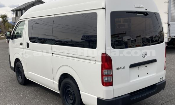 Buy Used Toyota Hiace White Car in Micoud in Micoud Buy Used Toyota Hiace White Car in Micoud in Micoud