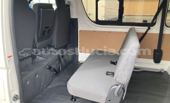 Buy Used Toyota Hiace White Car in Micoud in Micoud Buy Used Toyota Hiace White Car in Micoud in Micoud