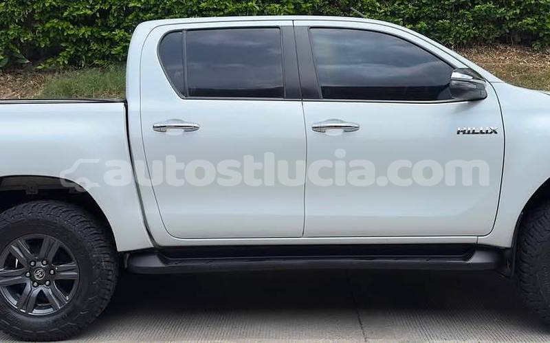 Big with watermark toyota hilux castries castries 4705