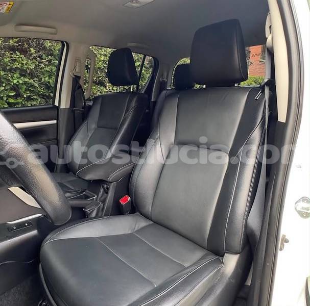 Big with watermark toyota hilux castries castries 4705