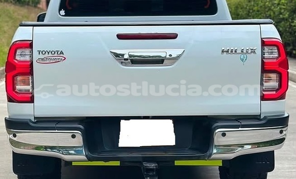 Buy Used Toyota Hilux White Car in Canaries in Canaries Buy Used Toyota Hilux White Car in Canaries in Canaries