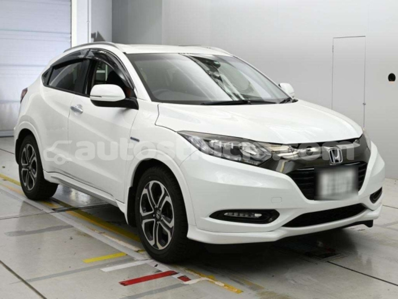Big with watermark honda vezel castries choc 4708
