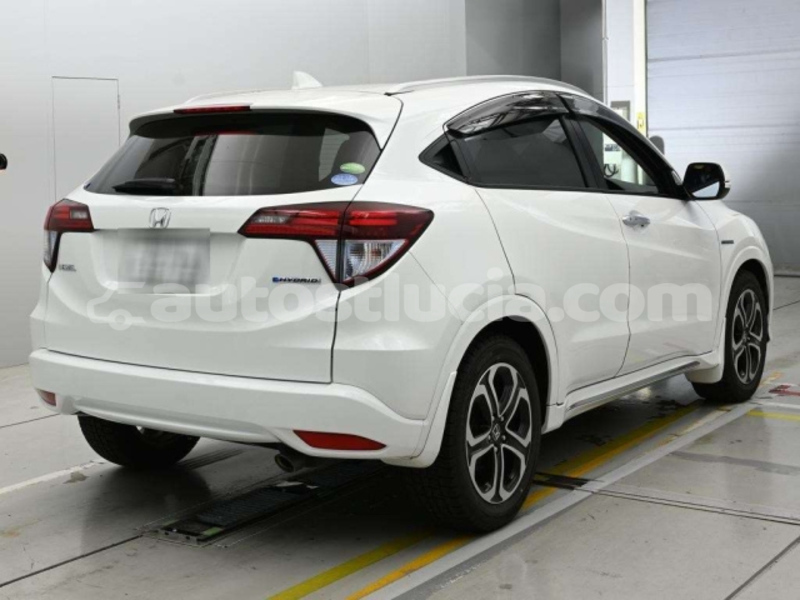 Big with watermark honda vezel castries choc 4708